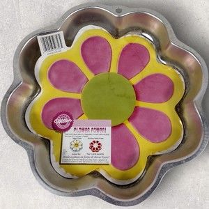 Vintage 1998 Wilton Flower Power! - 12" Cake Pan Mold - Stock no. 2105-3055
